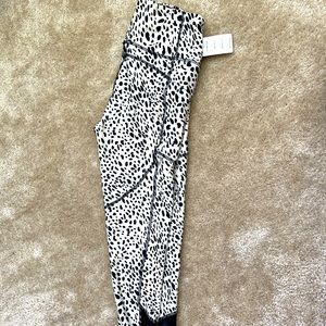 Active pants (7/8) with leopard print